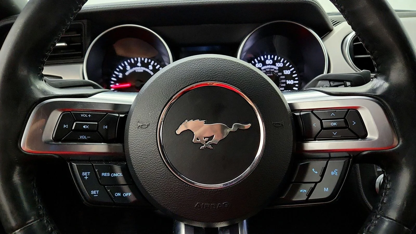 Used 2022 White Ford EcoBoost Premium image 29