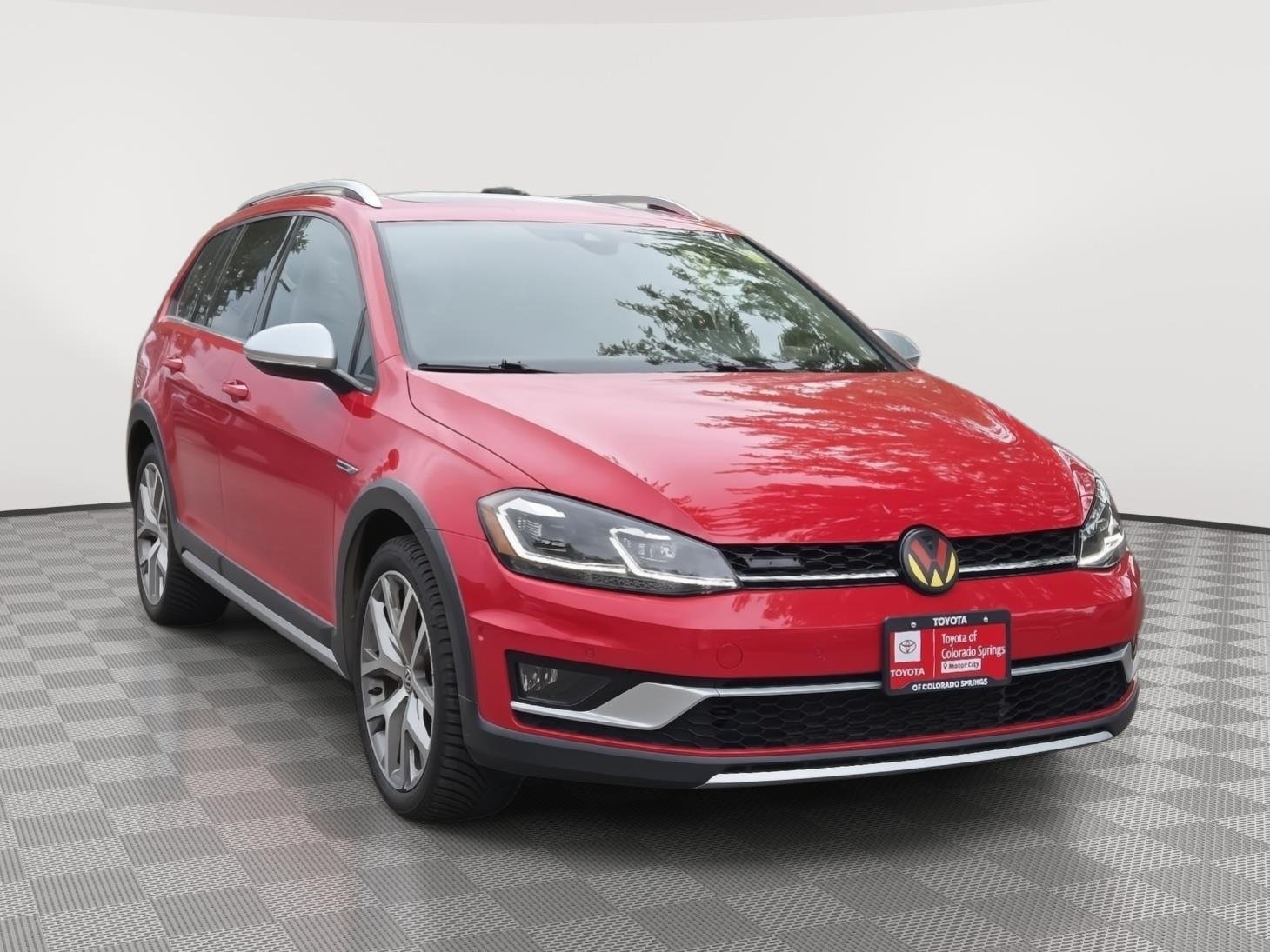 2019 Volkswagen Golf Alltrack TSI SE 4Motion's photo