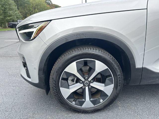 2023 Volvo XC40 Plus - Photo 28