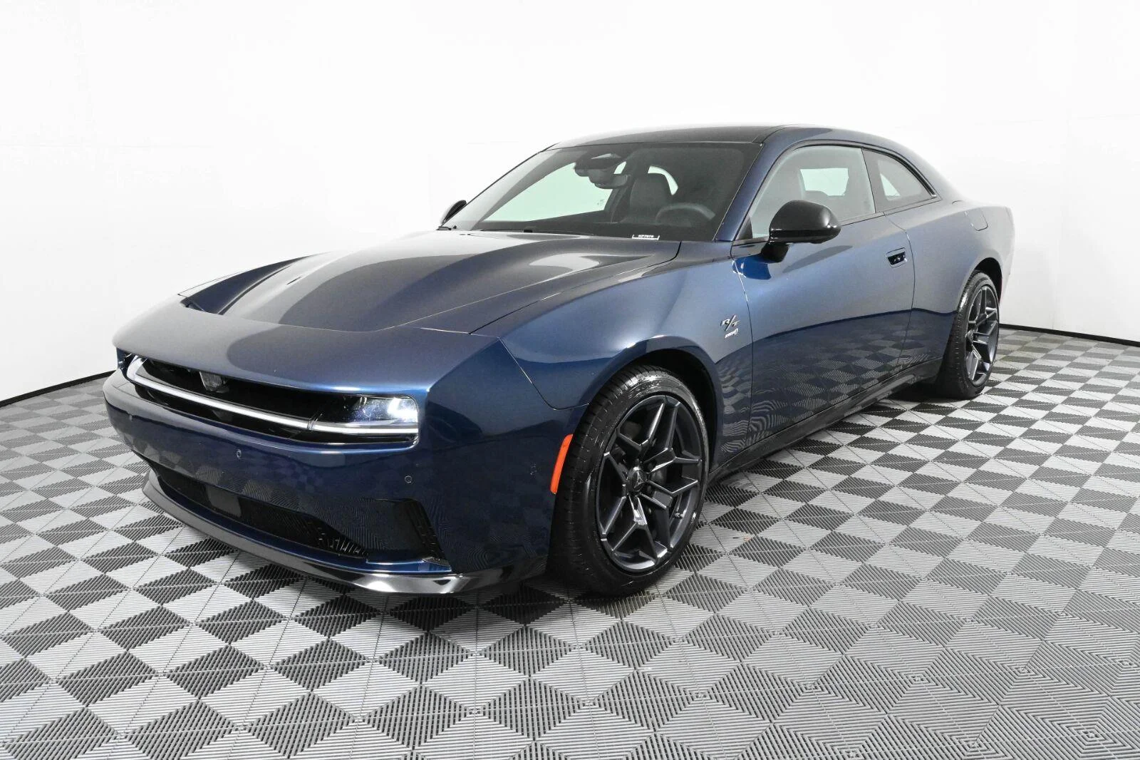 Used 2024 Dodge Charger Daytona R/T with VIN 2C3CDBCK0RR193994 for sale in Kennesaw, GA