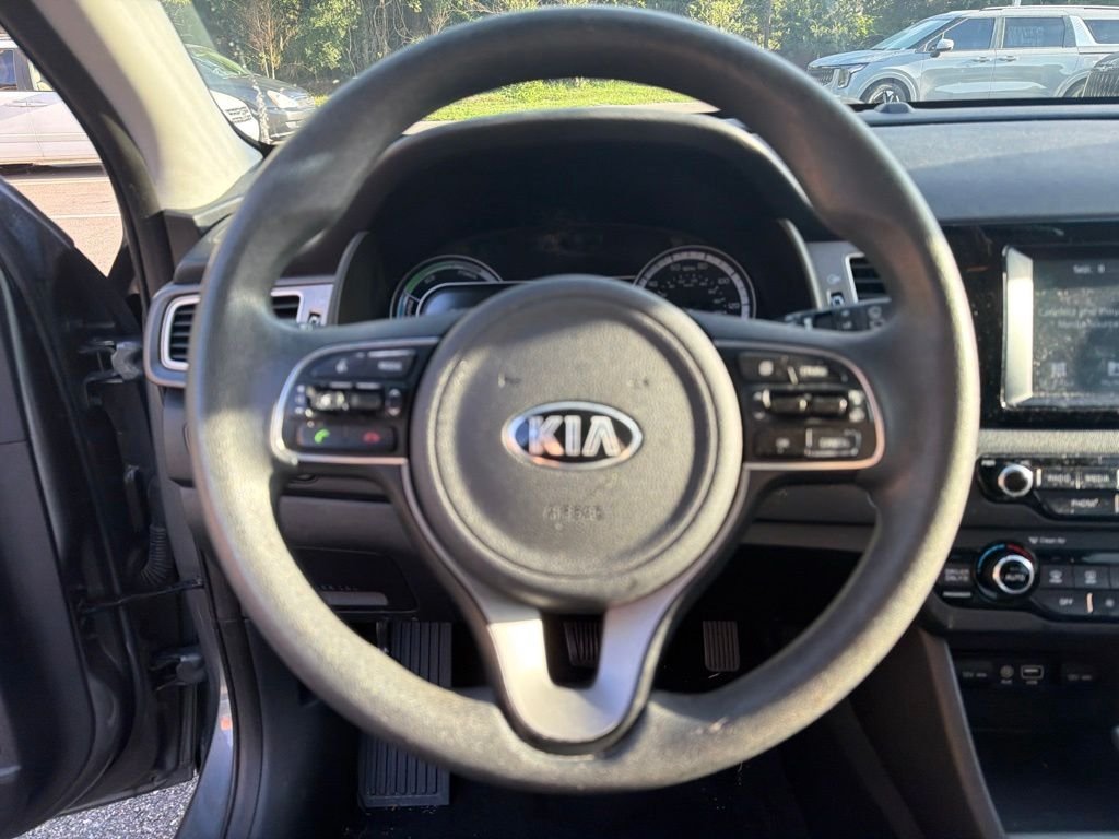 Used 2018 Metal Stream Kia LX image 11