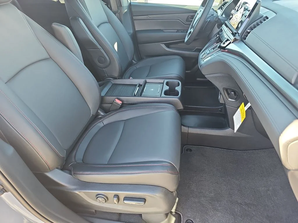 2026 Honda Odyssey Sport L - Photo 11