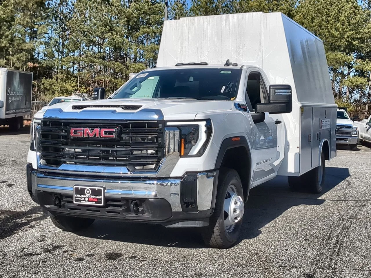 New 2026 Summit White GMC Pro image 4