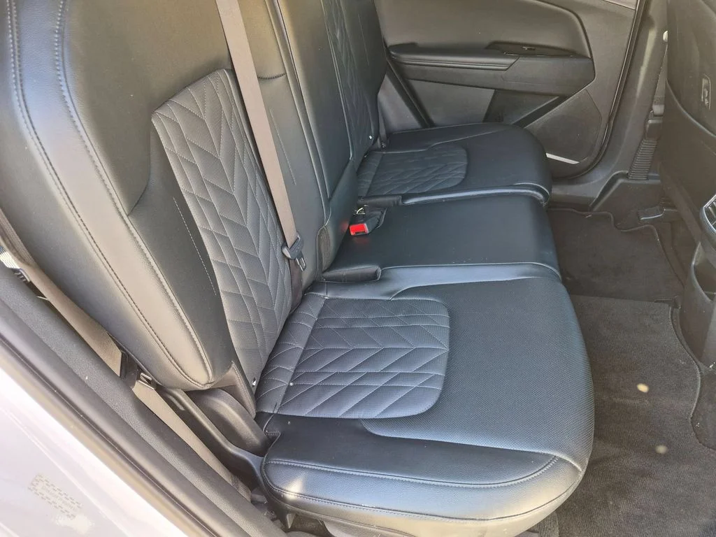 Used 2023 White Kia X-Line image 23