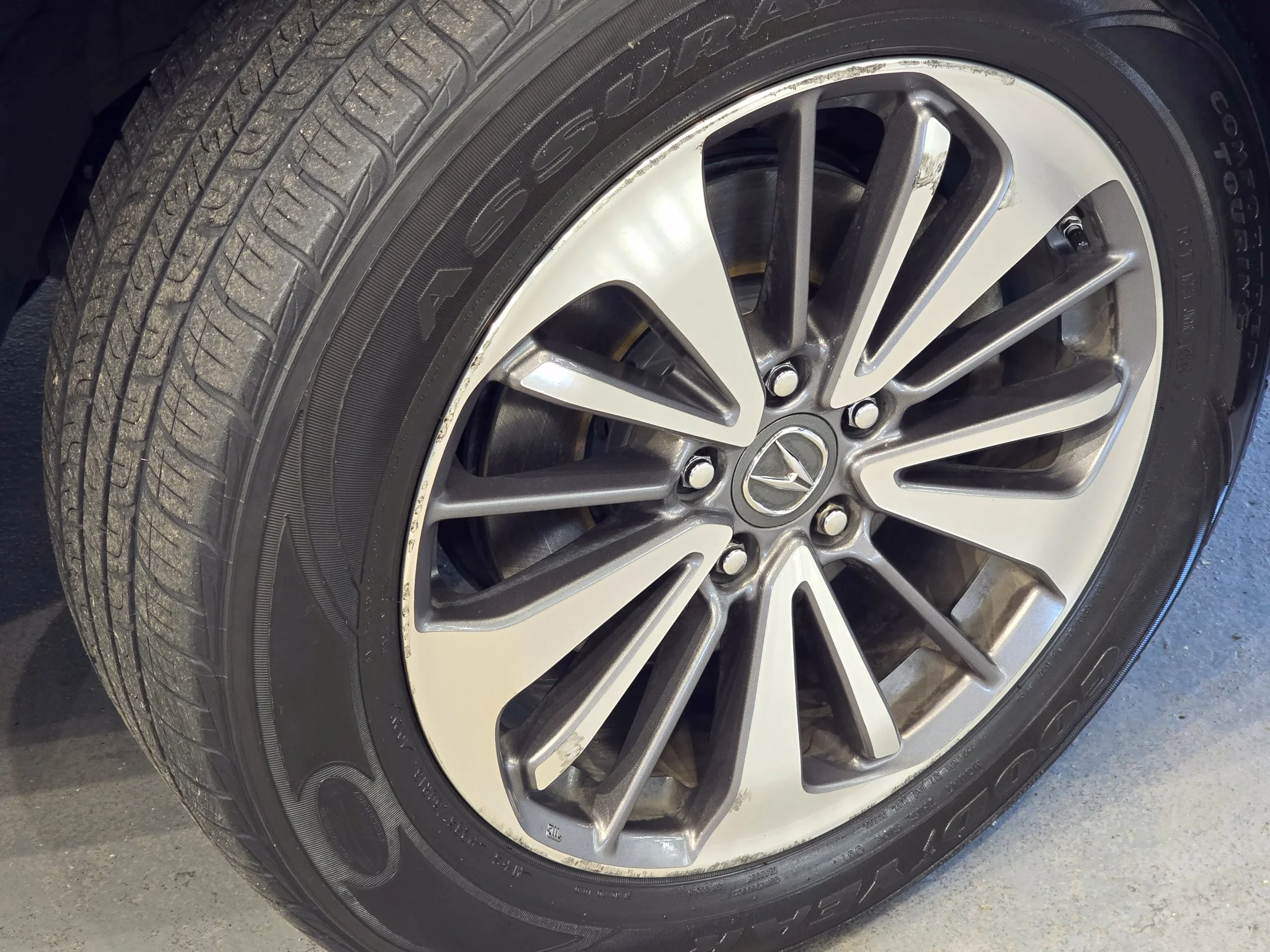 Used 2016 Graphite Luster Metallic Acura Base image 26