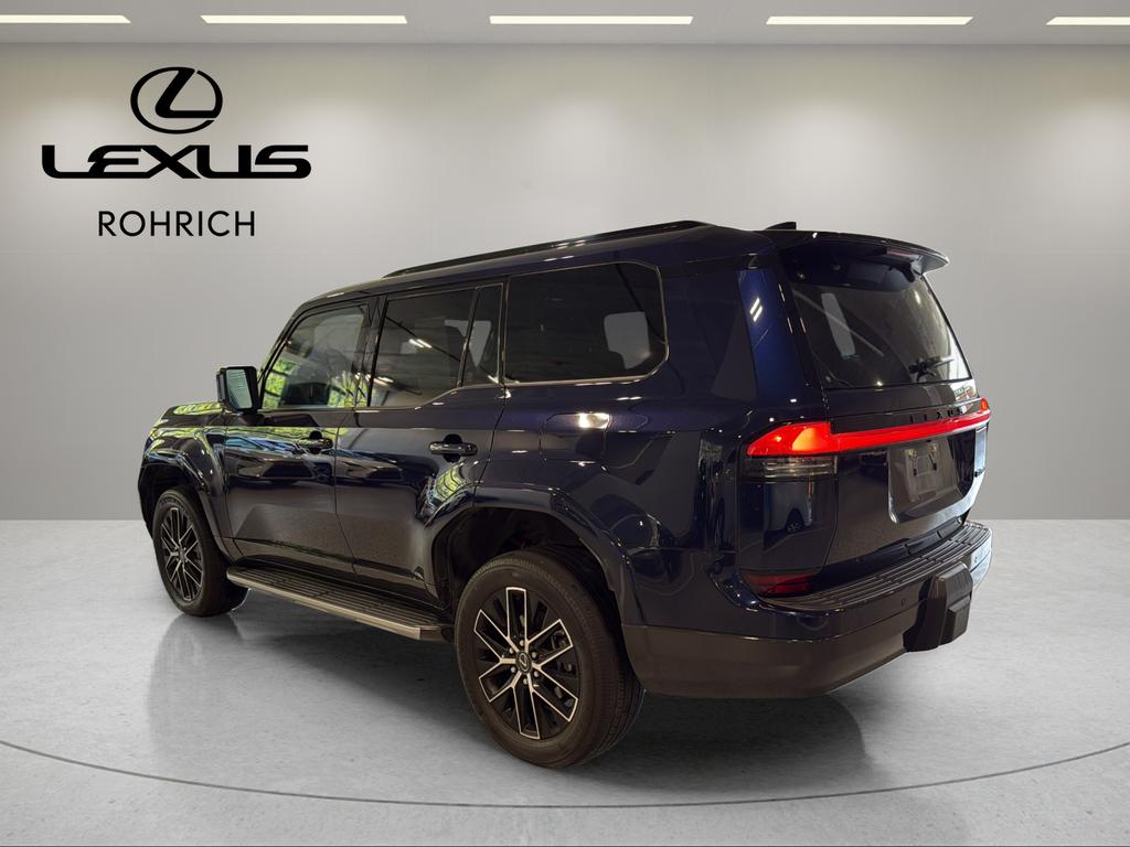 Used 2024  Lexus 550 Premium+ image 8
