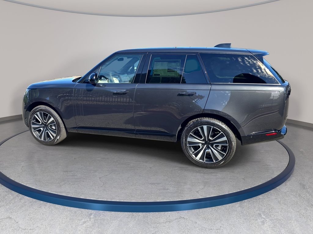 New 2026 Carpathian Grey Land Rover SE image 8