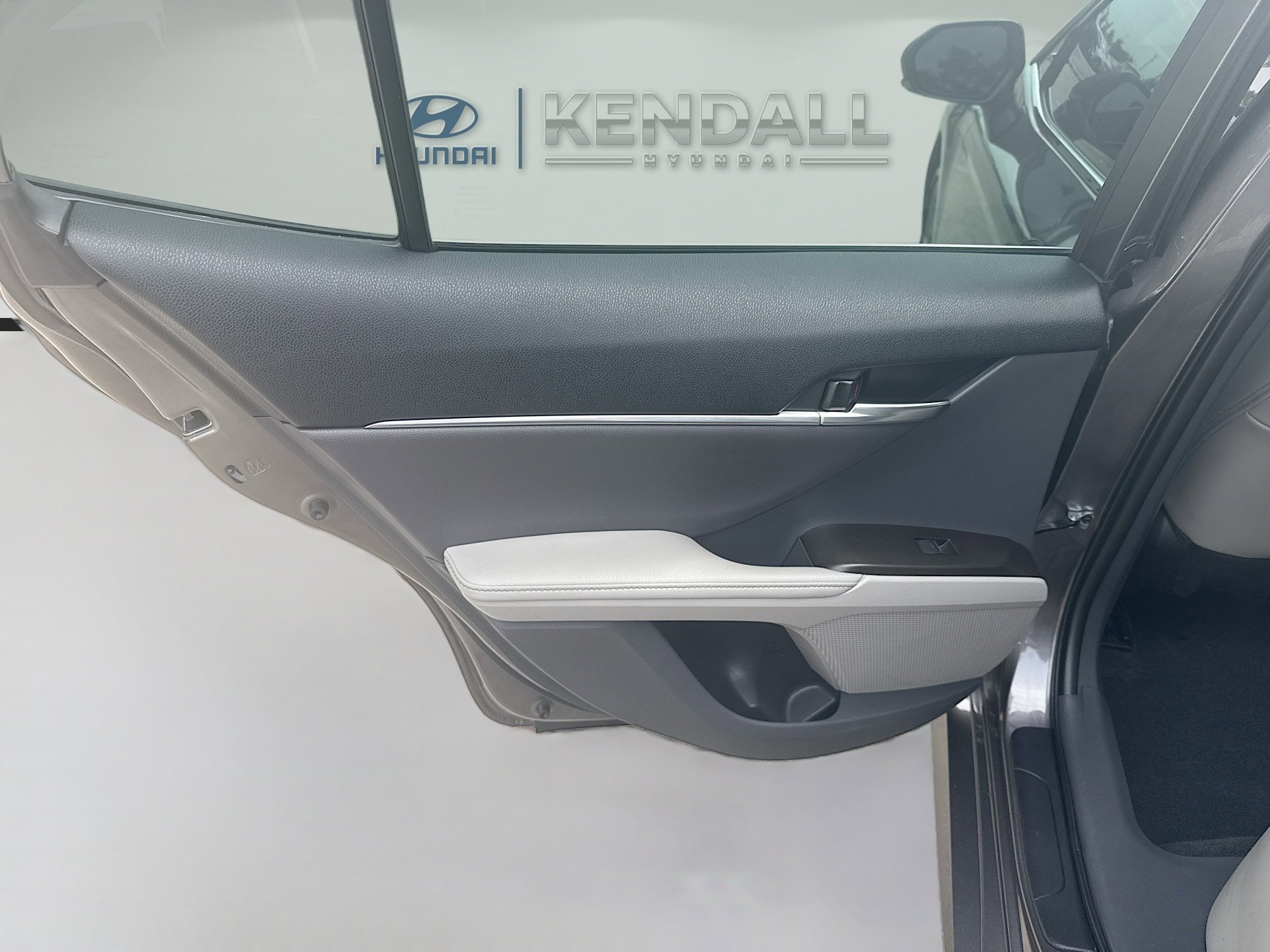 Used 2023 Predawn Gray Mica Toyota XLE image 22