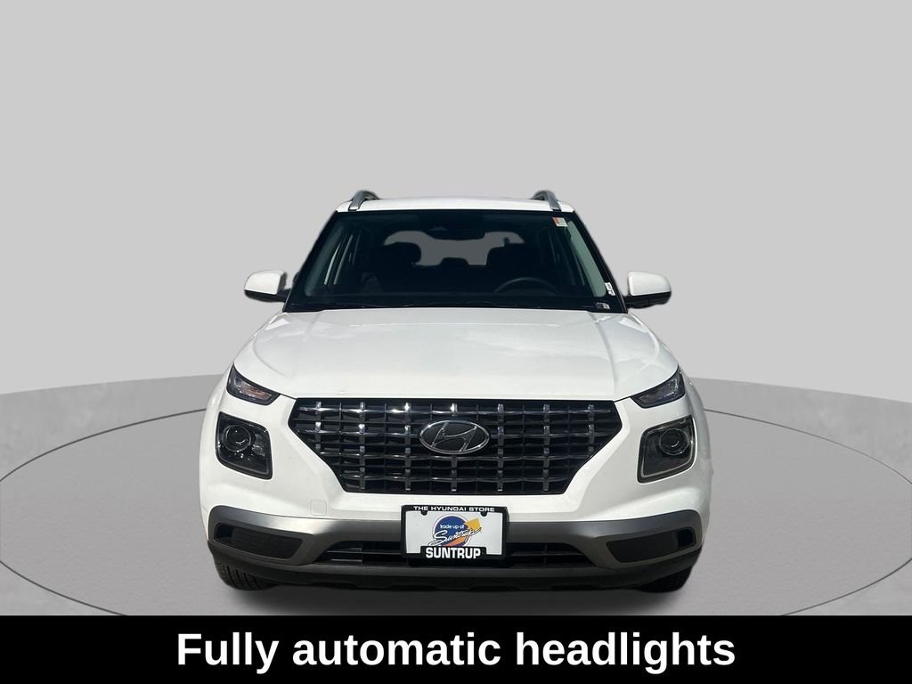 Used 2026 Lunar White Hyundai SEL image 10