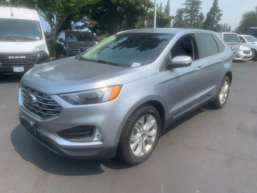 Used 2022 Silver Metallic Ford Titanium image 1