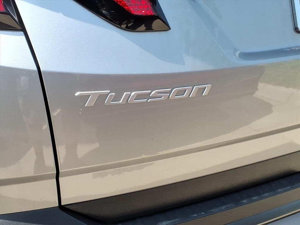 New 2026 Shimmering Silver Hyundai SEL AWD image 25
