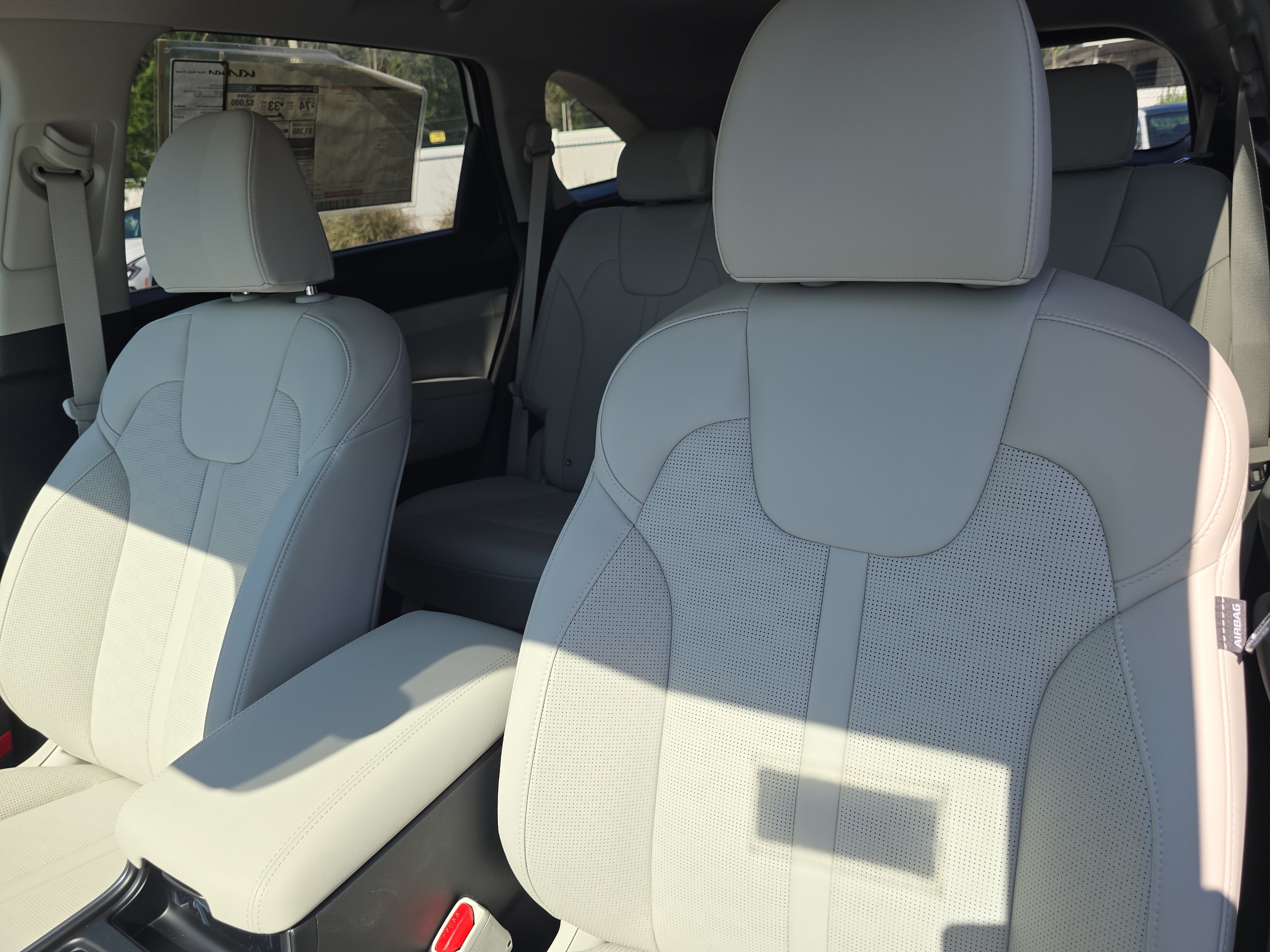 New 2026 Snow White Pearl Kia EX AWD image 22