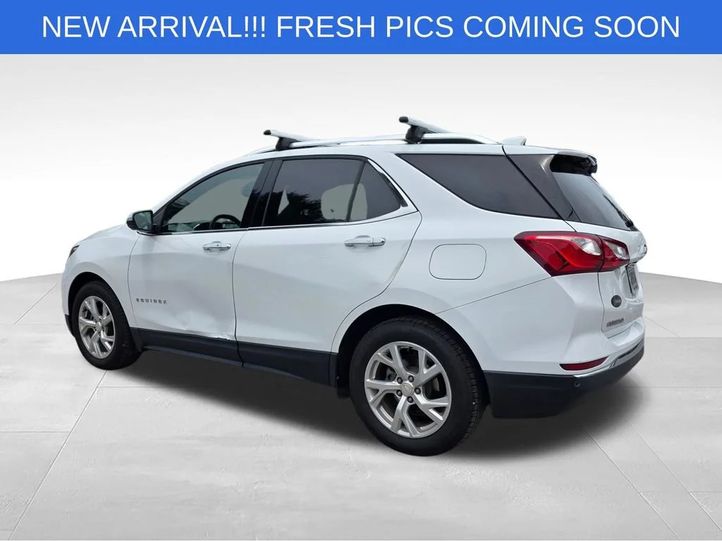 Used 2019 SUMMIT WHITE Chevrolet Premier image 4