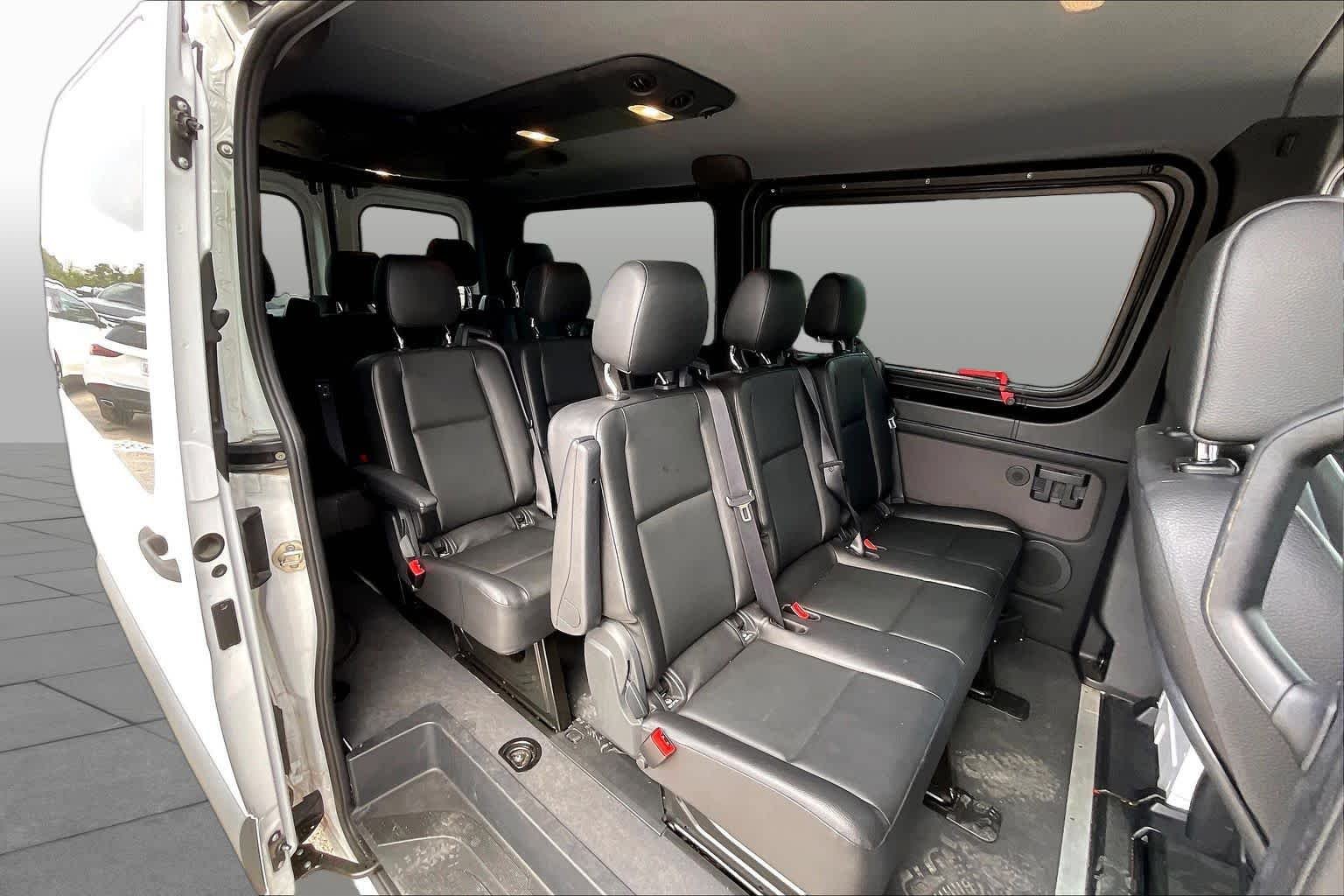 Used 2021 Arctic White Mercedes-Benz  image 18