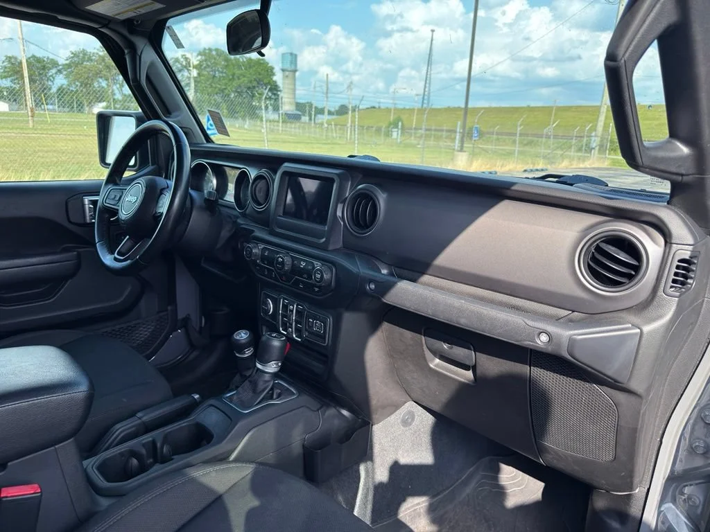 Used 2022 Gray Jeep Willys image 31