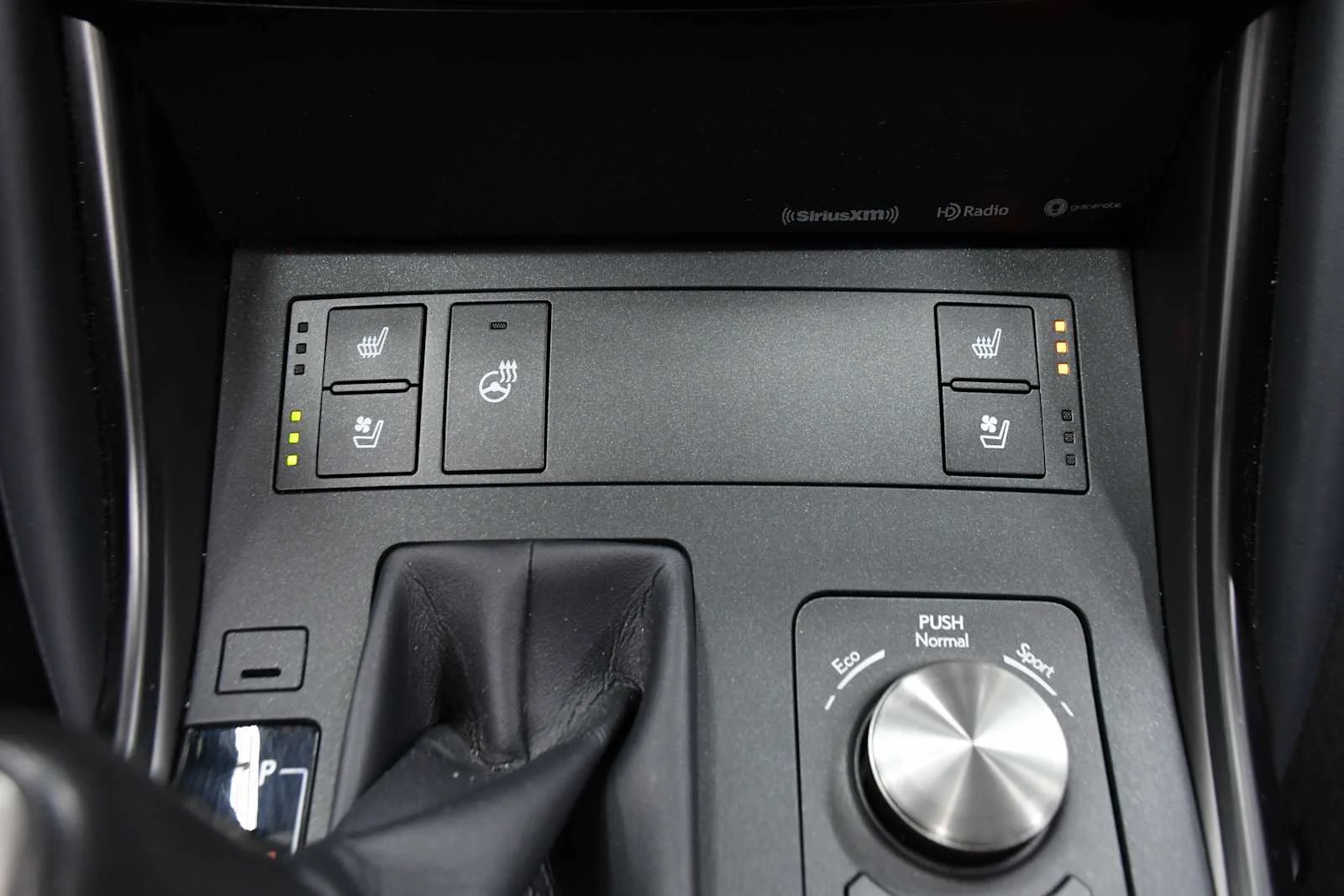 Used 2022 Matador Red Mica Lexus  image 25