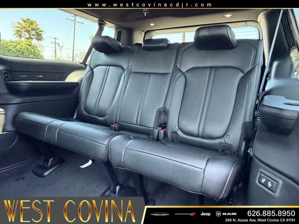 New 2026 High Gloss Black Jeep Limited Reserve image 34