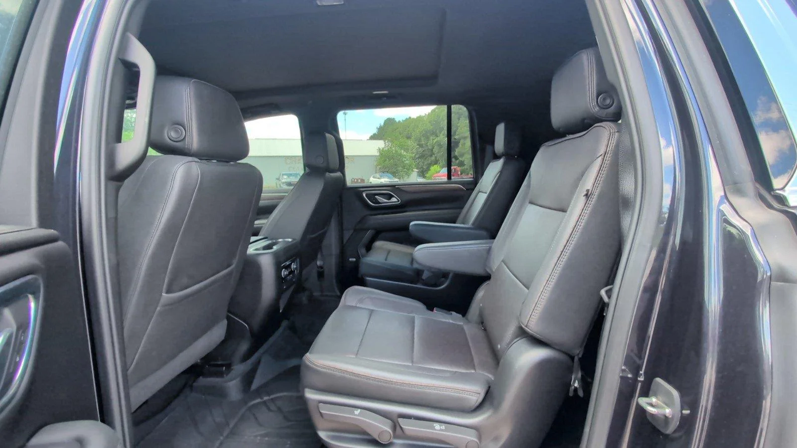 Used 2023 Dark Ash Metallic Chevrolet High Country image 38