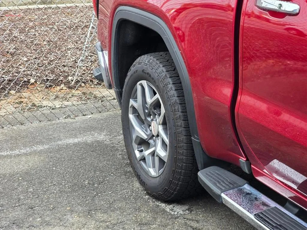 Used 2026 Volcanic Red Tintcoat GMC SLT image 18