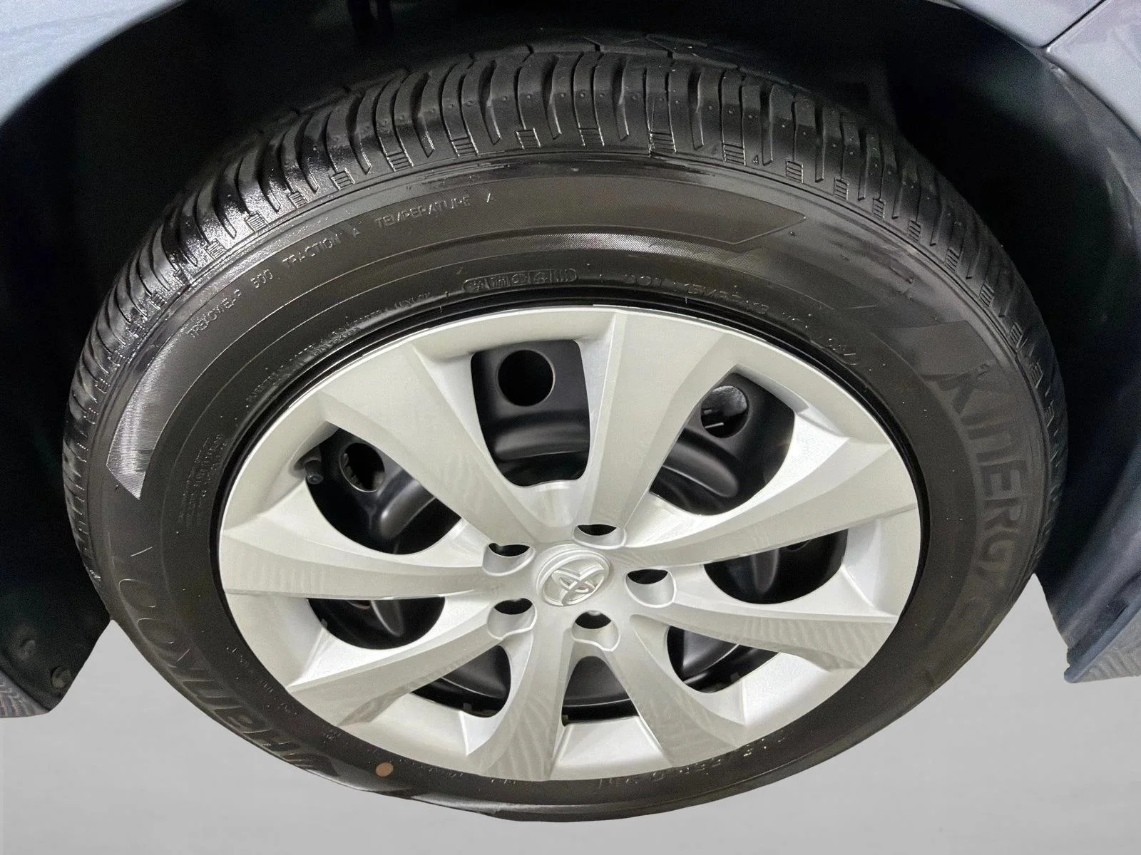 Used 2024 White Toyota LE image 12