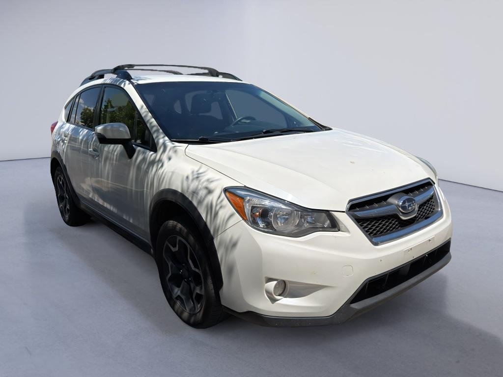 Used 2015 Crystal White Pearl Subaru Limited image 3