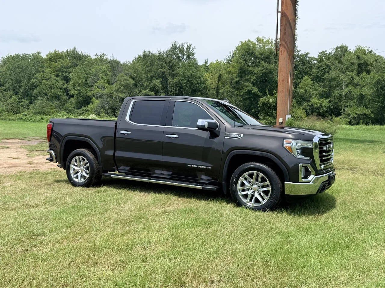 Used 2021 Pewter GMC SLT 4x2 4dr Crew Cab 5.8 ft. SB image 7