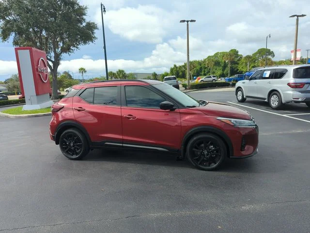 Used 2023 Red Nissan SR image 2