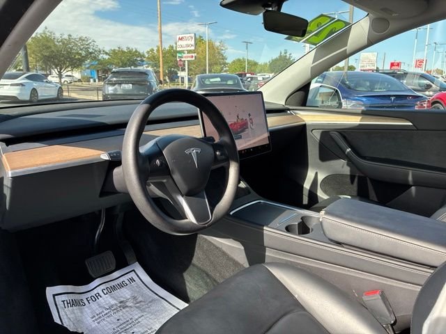 Used 2023  Tesla Long Range image 13
