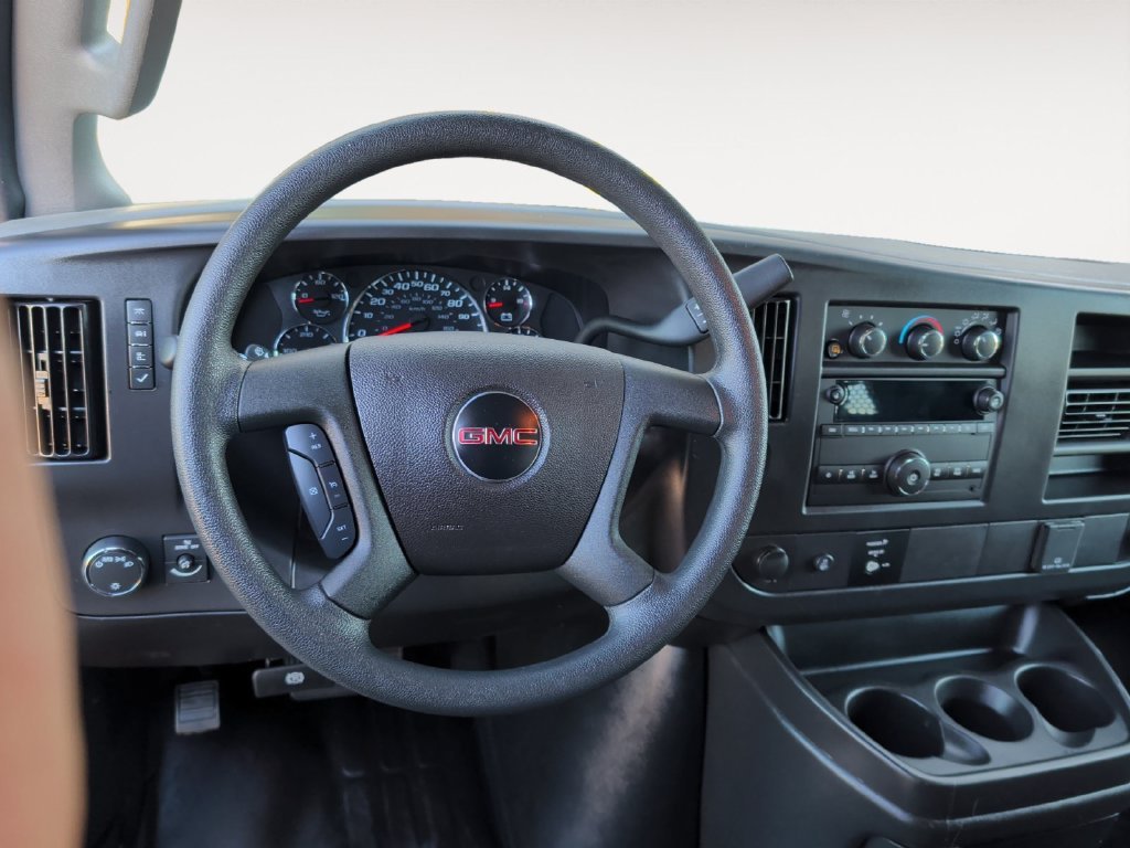 Used 2025 White GMC Work Van image 19