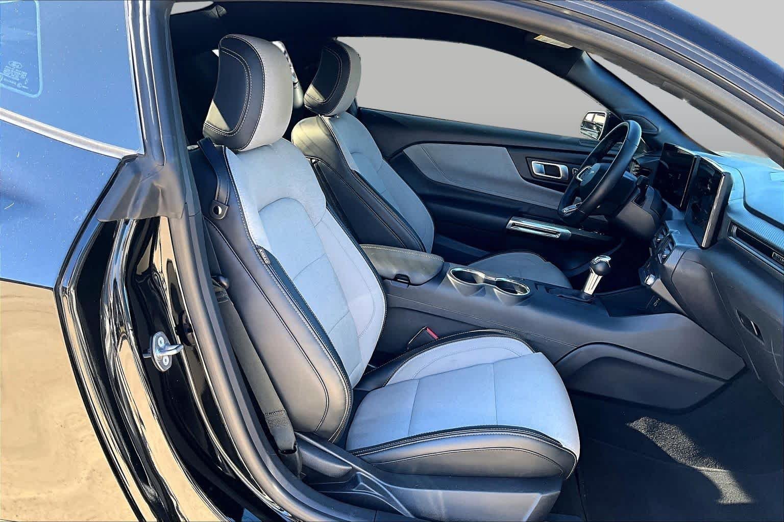 Used 2024 Shadow Black Ford EcoBoost image 9