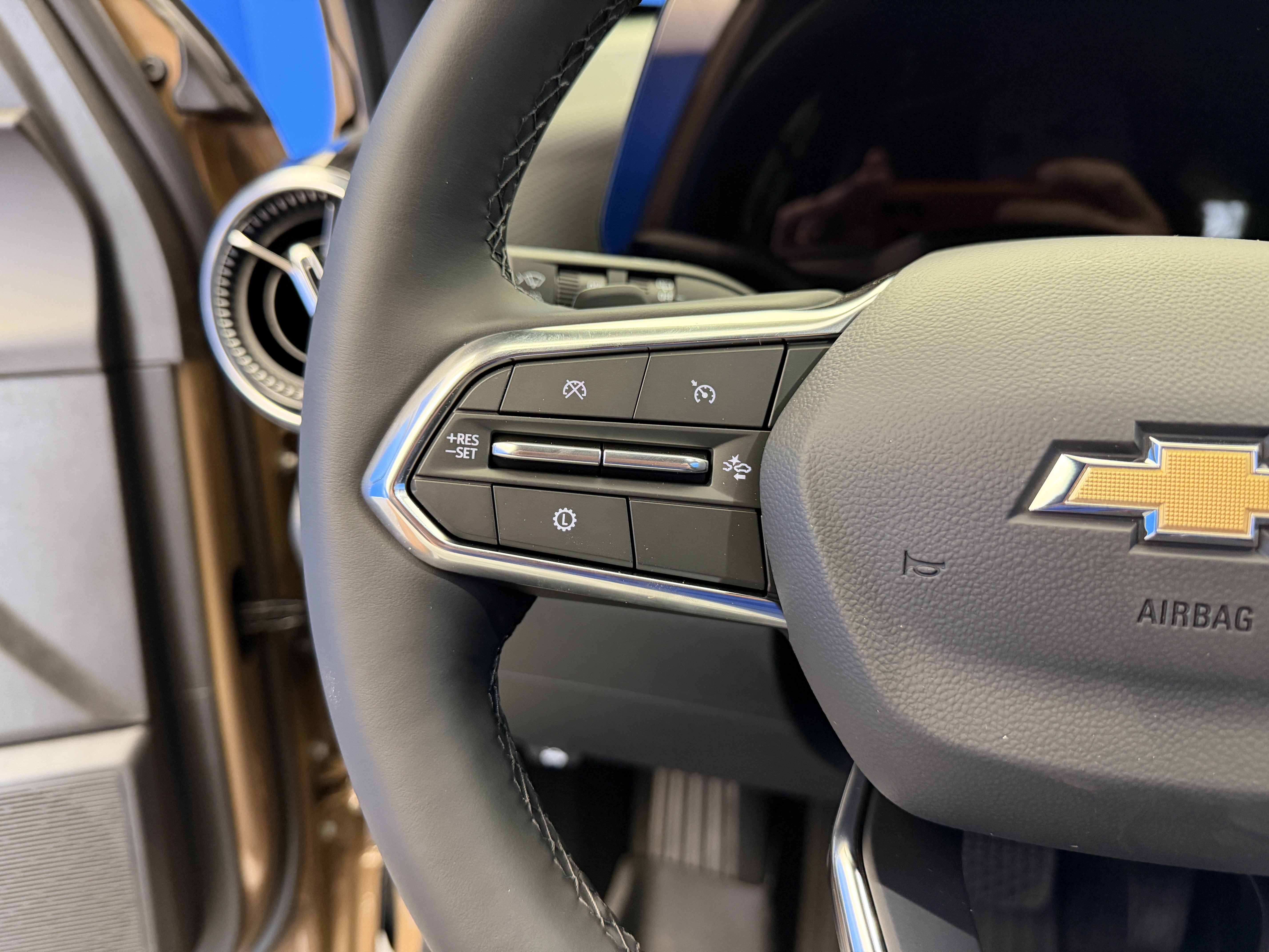 2027 Chevrolet Equinox LT - Photo 15