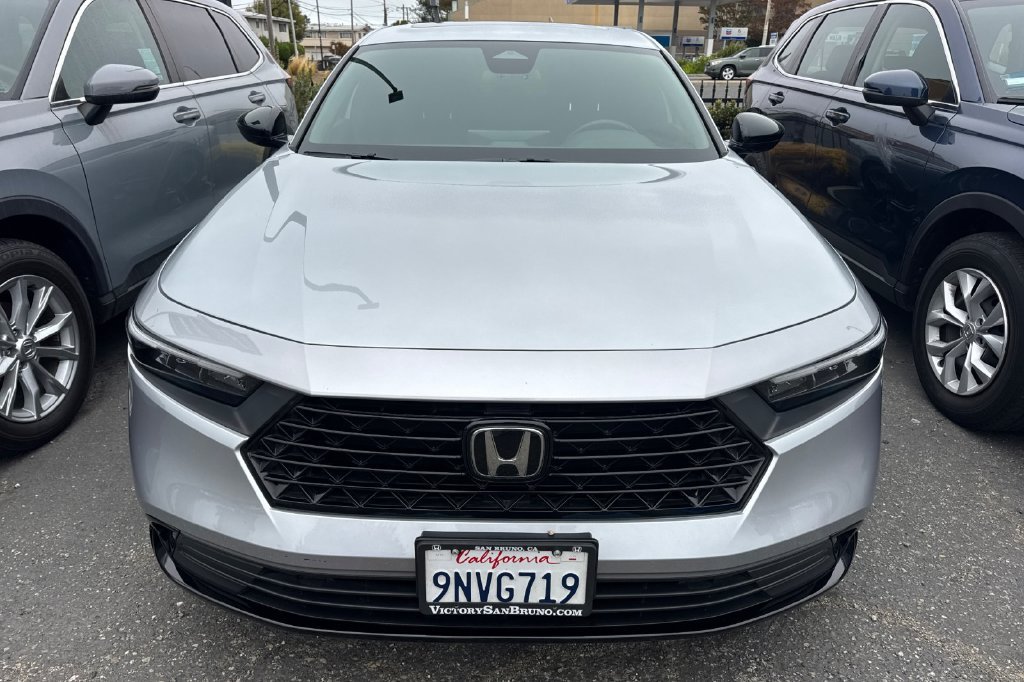 Used 2024 Solar Silver Metallic Honda Sport-L image 3