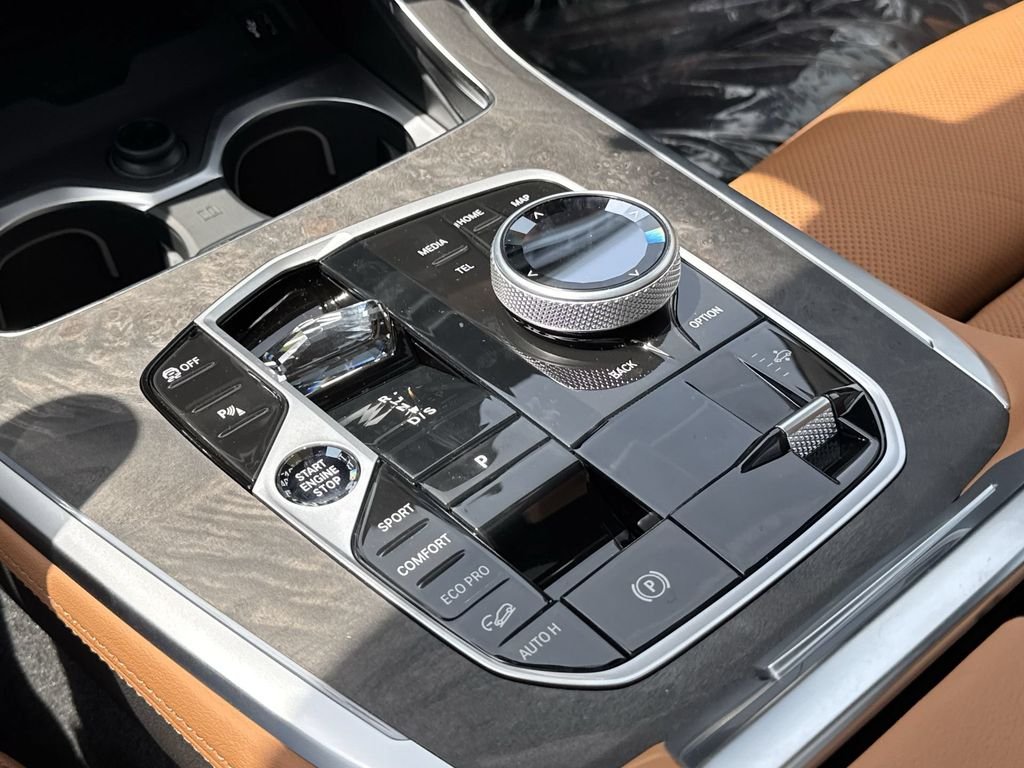 New 2027 Gray BMW xDrive40i image 22