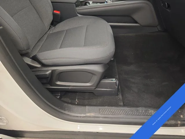 New 2026 Star White Metallic Tri-Coat Ford Active image 11