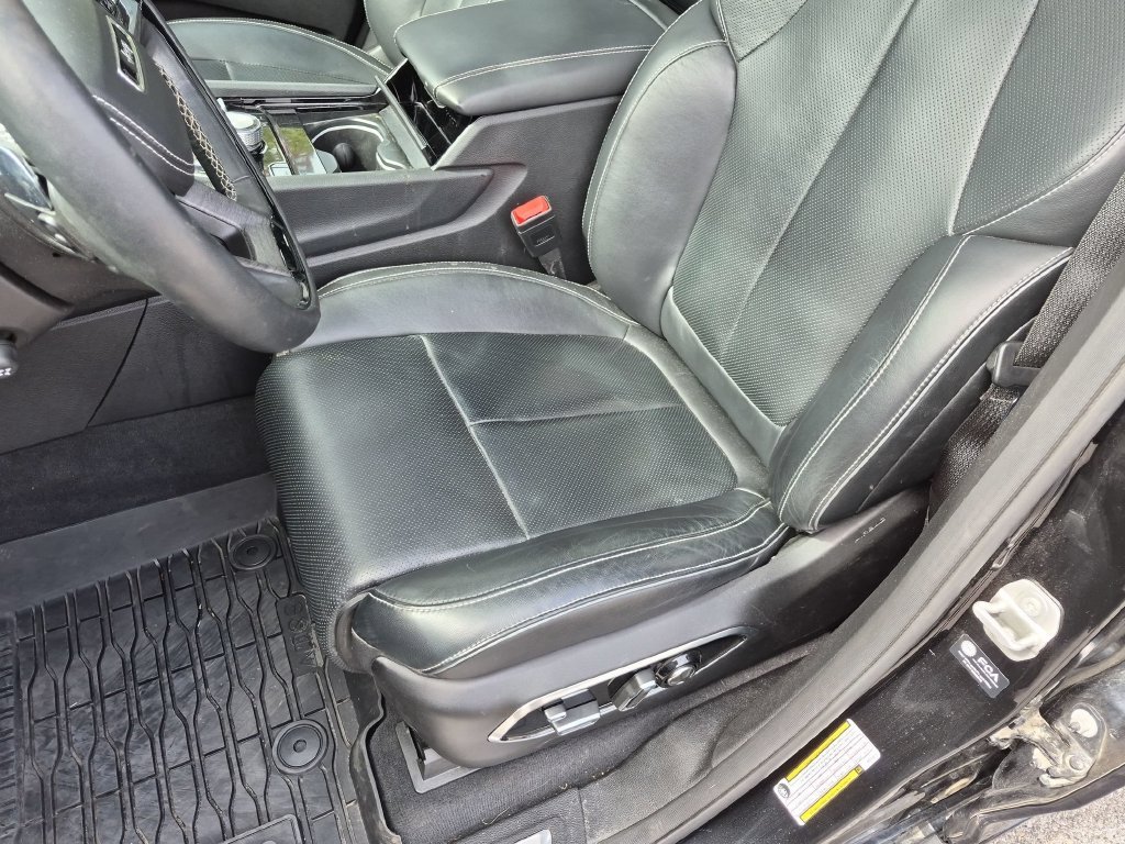 Used 2024 Black Jeep Overland image 27