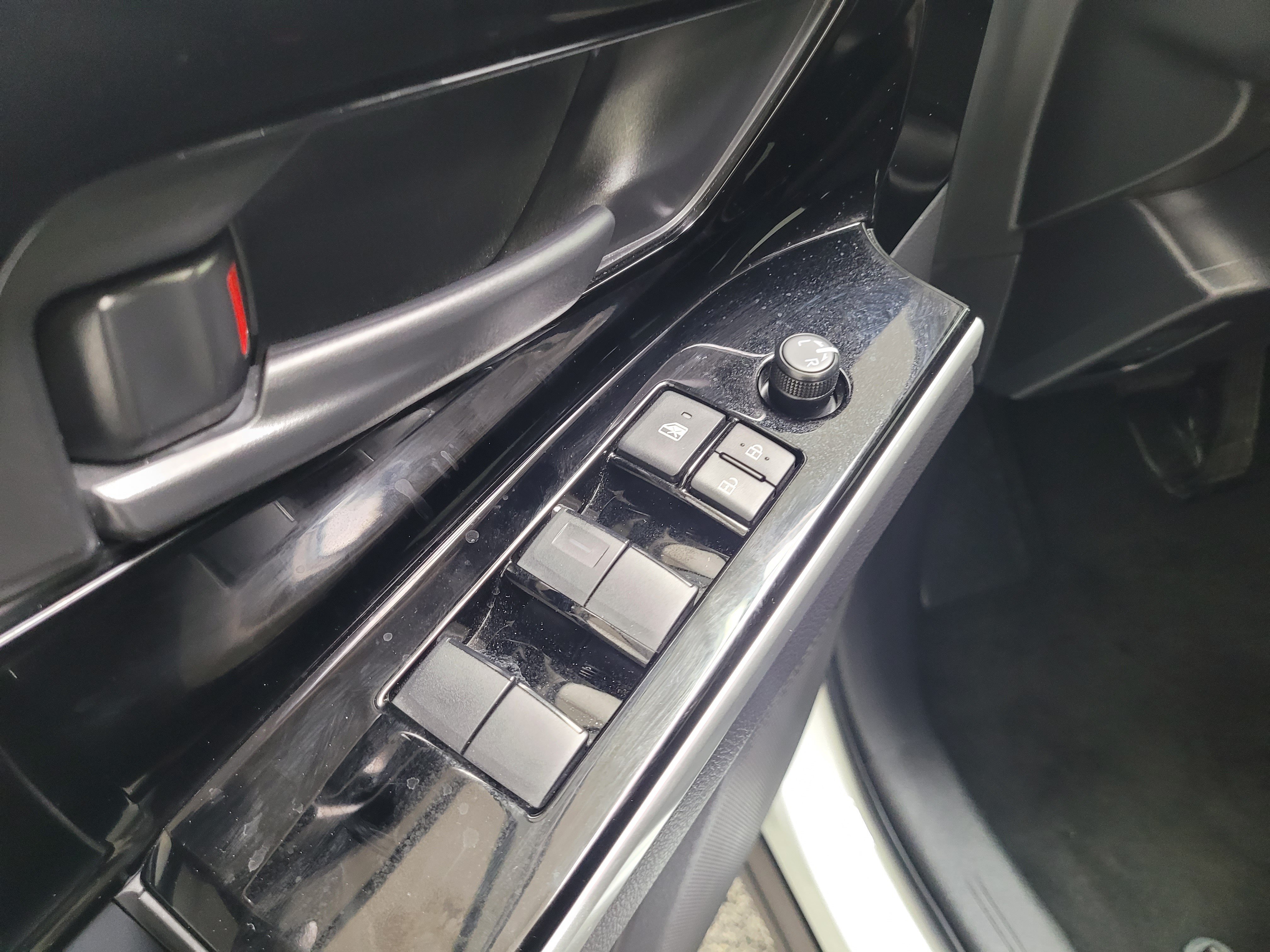 Certified Used 2024 White Toyota  image 22
