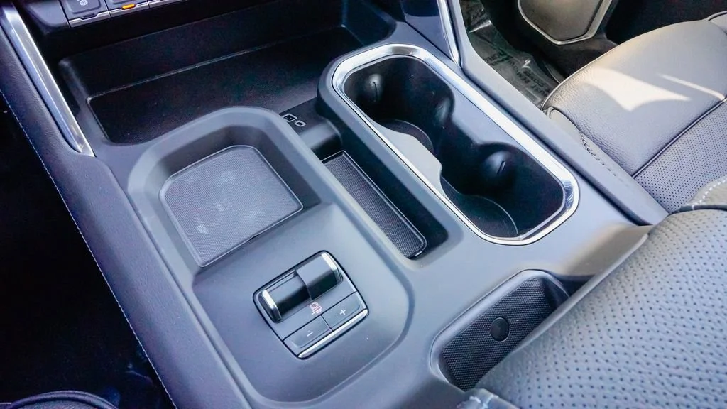 2026 GMC Sierra 2500HD Denali - Photo 17