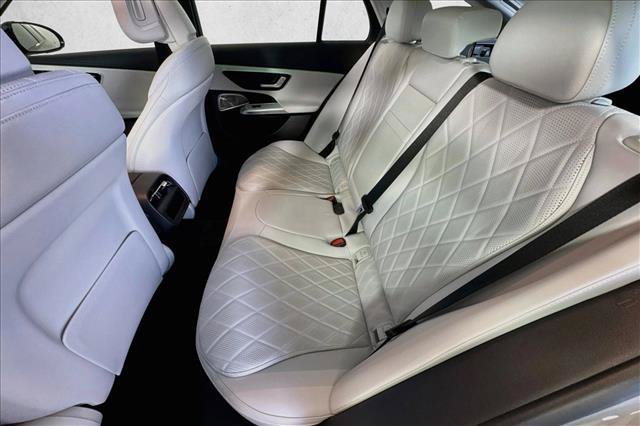 New 2026 MANUFAKTUR Alpine Grey Mercedes-Benz E 450 image 52