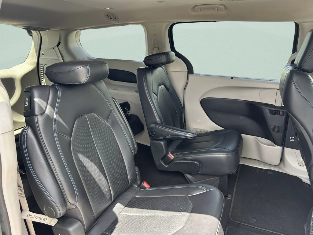 Used 2021 White Chrysler Touring L image 22