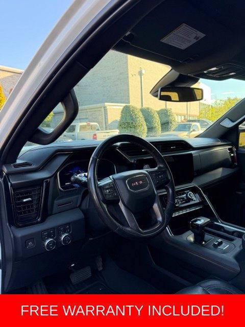 Used 2022 White GMC AT4 image 8