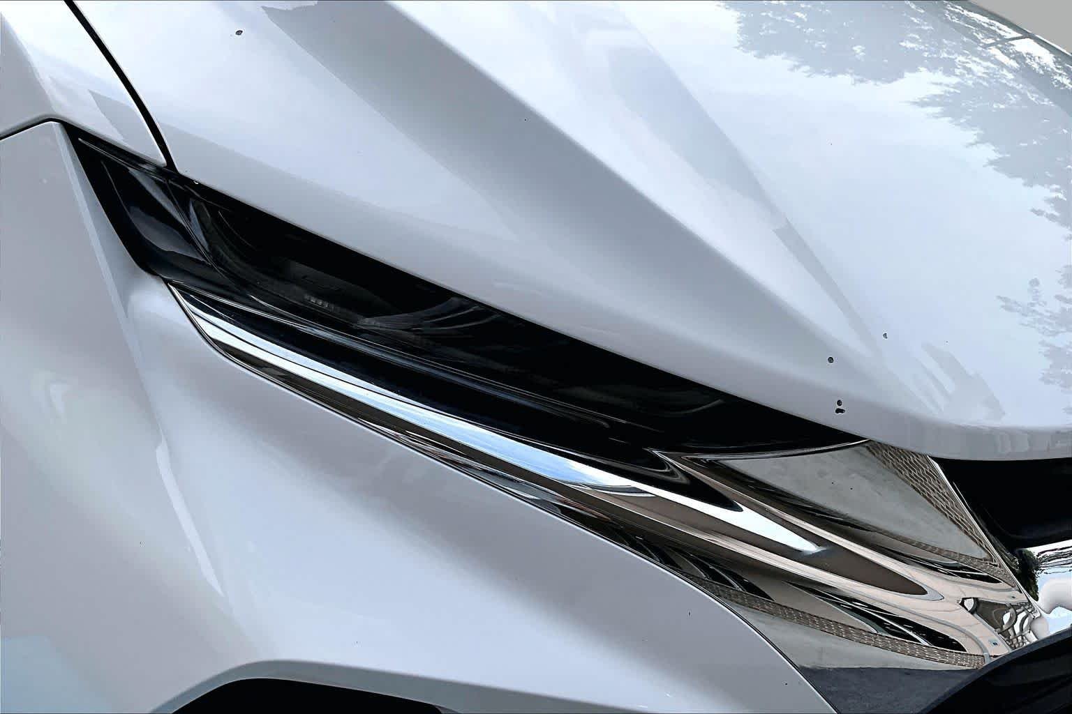 Used 2020 Summit White Chevrolet LT image 27