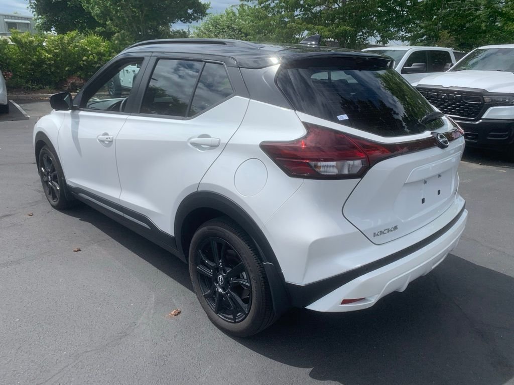 Used 2023 Aspen White/Super Black Nissan SR image 2