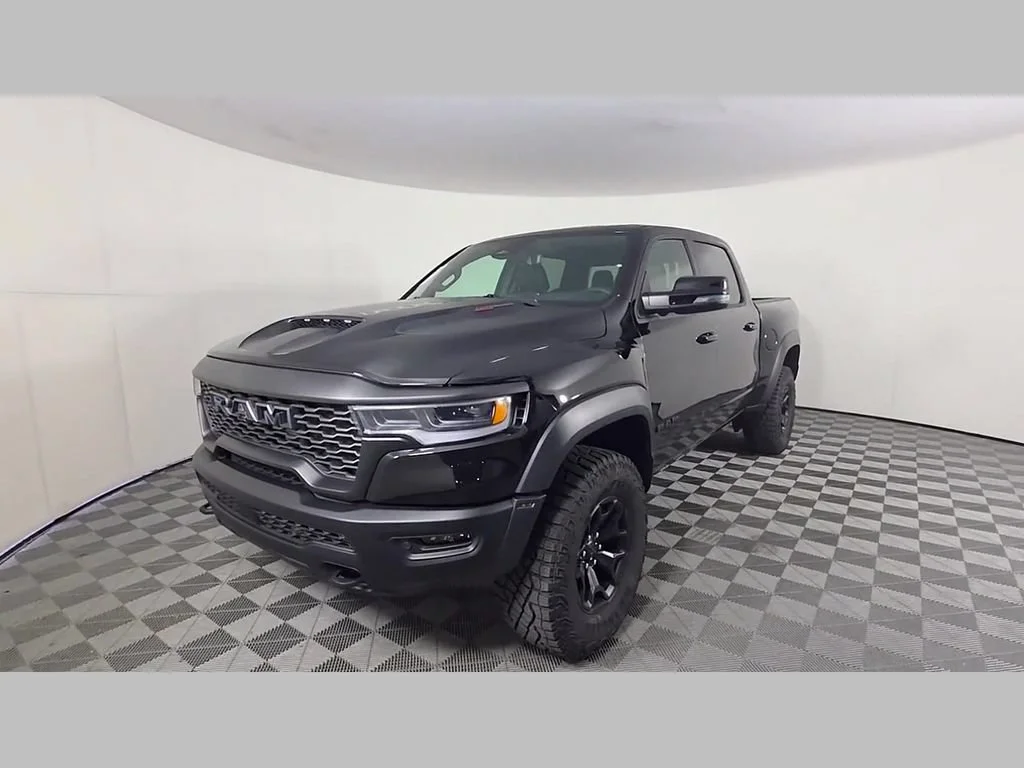 New 2026 Diamond Black Crystal Pearl-Coat Exterior Paint RAM RHO image 38