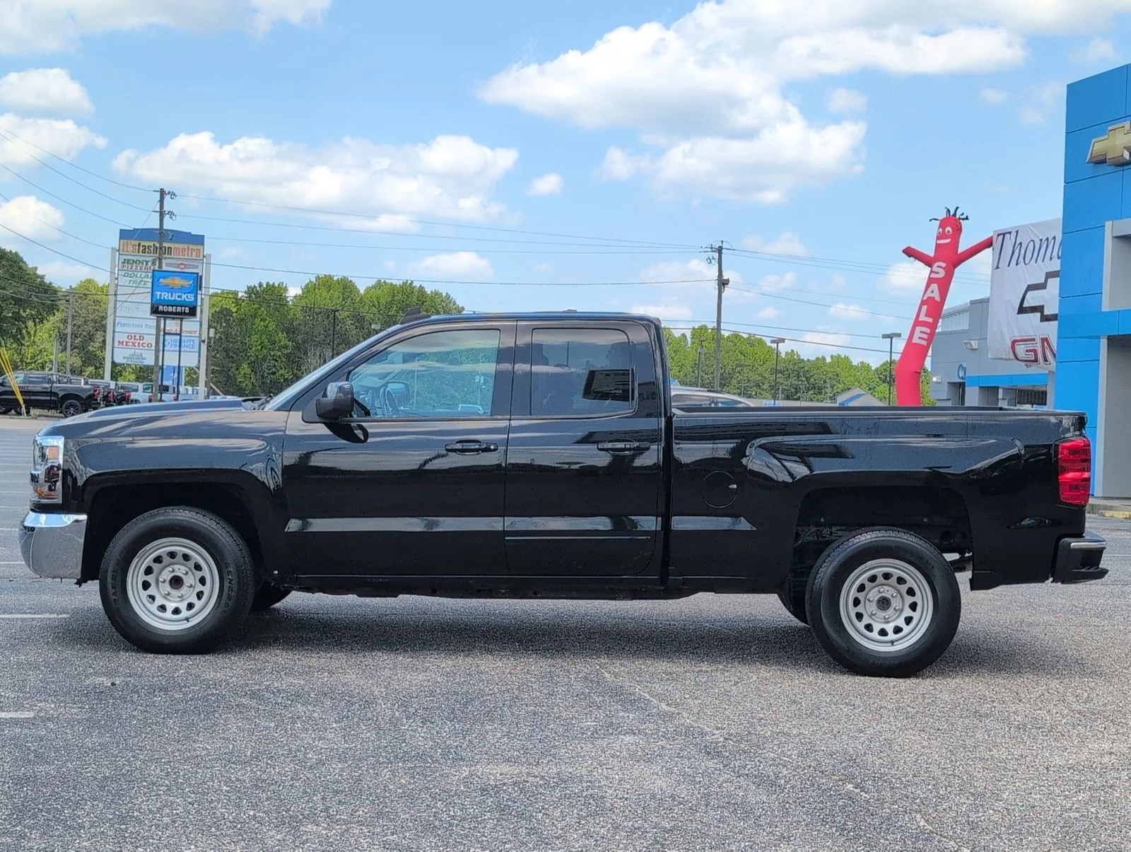 Used 2018 Chevrolet Silverado 1500 LT with VIN 1GCRCREC4JZ313295 for sale in Thomasville, AL
