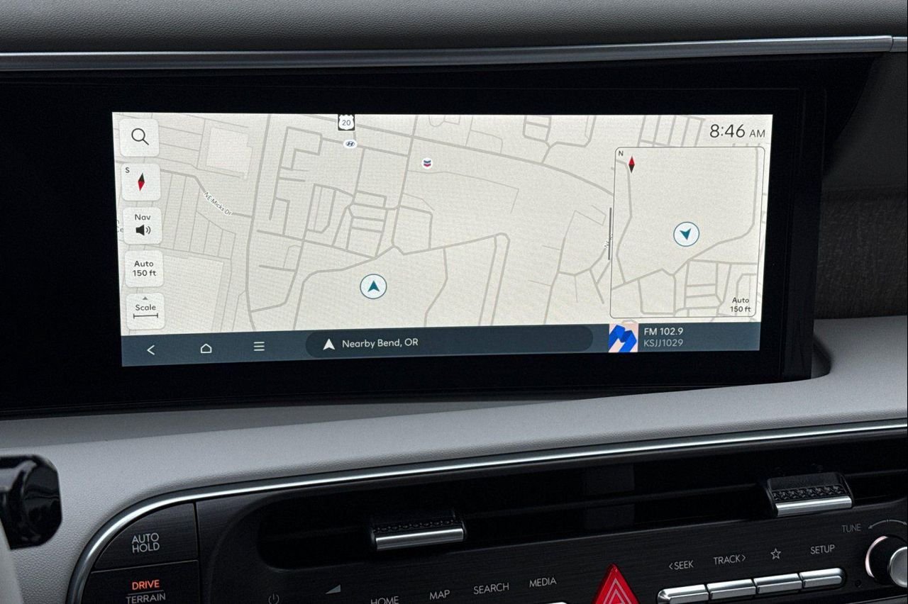 New 2027 Black Hyundai SEL 7P image 24