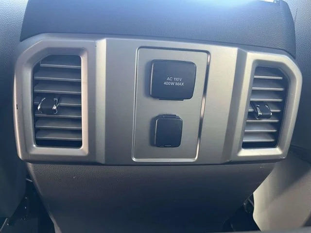 Used 2016 Blue Jeans Metallic Ford Lariat image 17