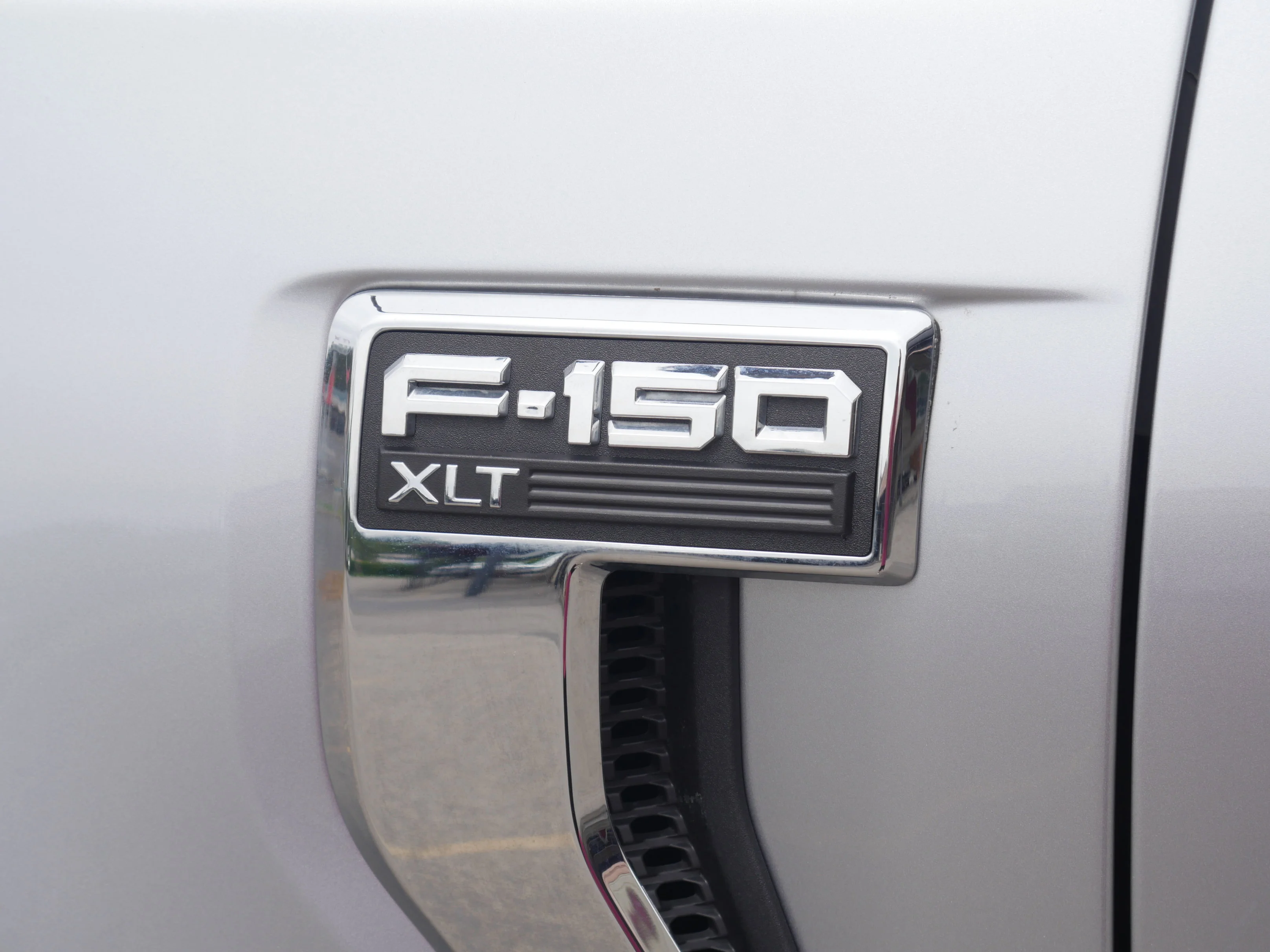Certified Used 2022 Silver Ford XLT image 16