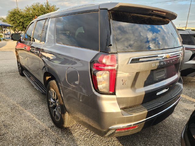Used 2022 SATIN STEEL METALLIC Chevrolet LT image 4