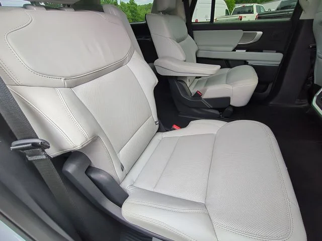 Used 2025 Gray Ford Platinum image 33
