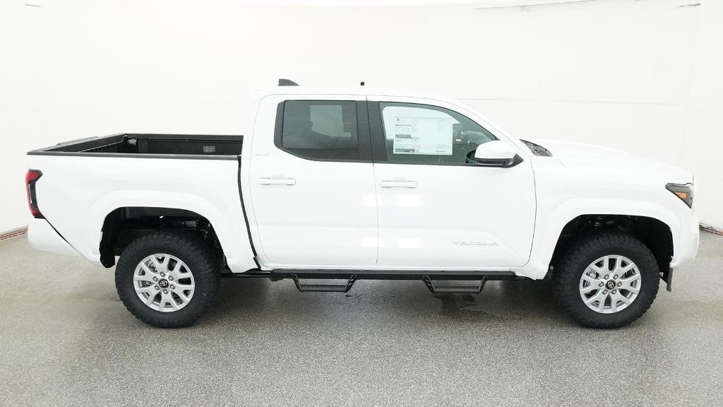 New 2026 Ice Cap Toyota SR5 image 36